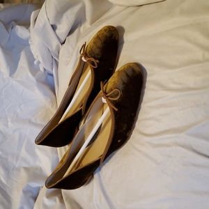 Khaki green velvet ballet flats